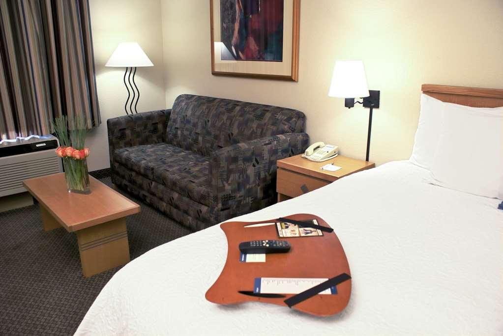 Hampton Inn Las Vegas/Summerlin Oda fotoğraf